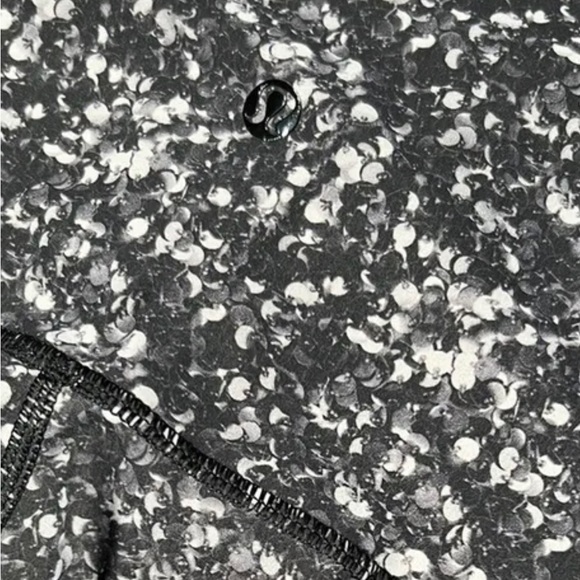 🩶Lululemon Wunder Under Pant (Hi-Rise)
Splatter White Black - Picture 5 of 11